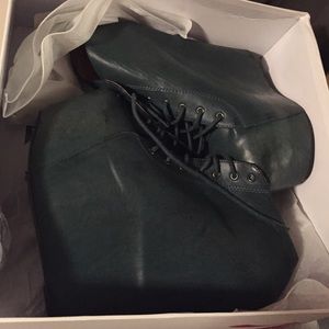 99-Tie -2 Dark Green Platform Wedges