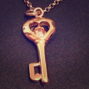 🎉LAST CHANCE🎉Juicy gold key necklace