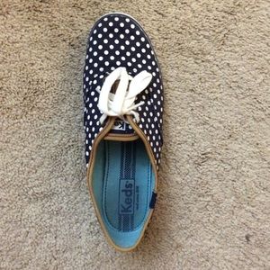 Blue polka dot keds