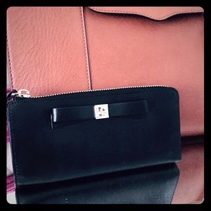 NWT BLACK KATE SPADE WALLET