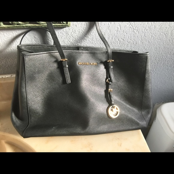 Michael kors jet set black authentic
