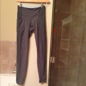 Lululemon yoga pants