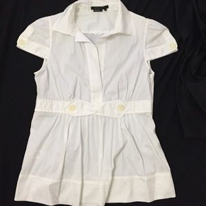 BCBGMaxazria white cream blouse very cute size M