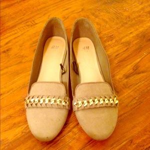 Shoes size 8