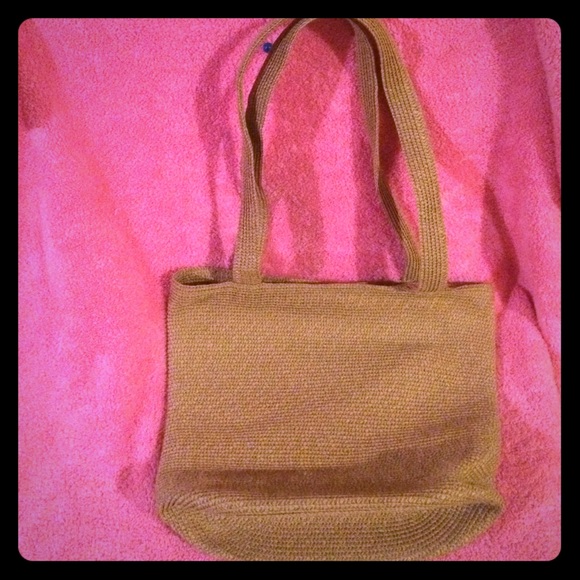 Scala 100% paper purse.
