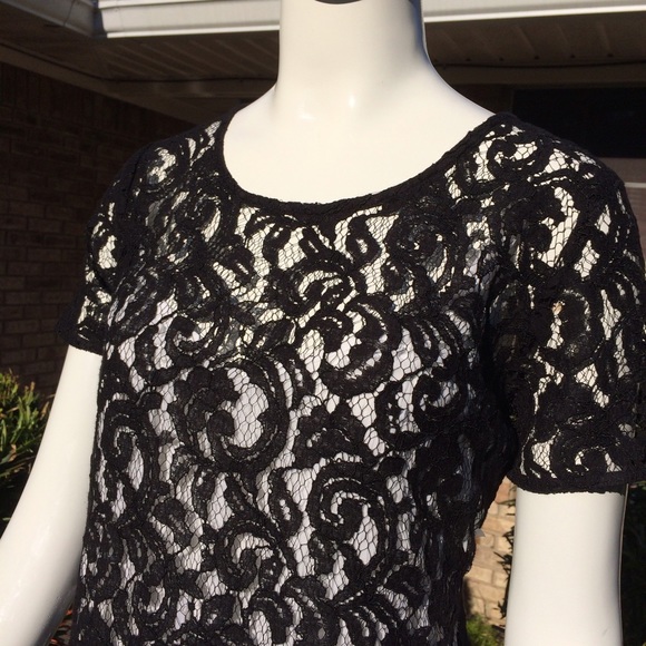 Van Heusen & Skye's the Limit Camisole Tank Small - Picture 2 of 4