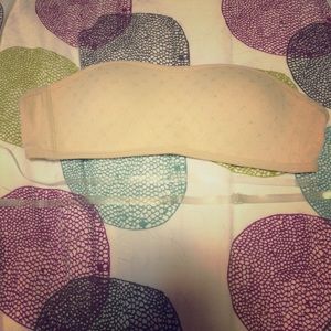 Skin color strapless bra with  clear straps