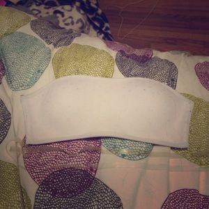 Strapless bra and optional clear adjustable straps