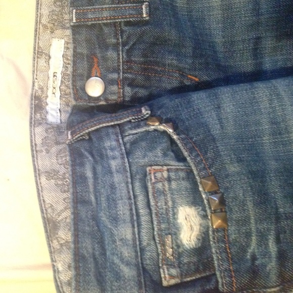 Joe's Jeans Cut-off shorts - Picture 3 of 4