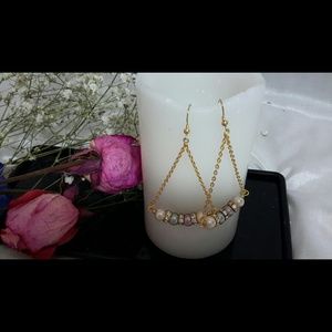 handmade fashion earrings.