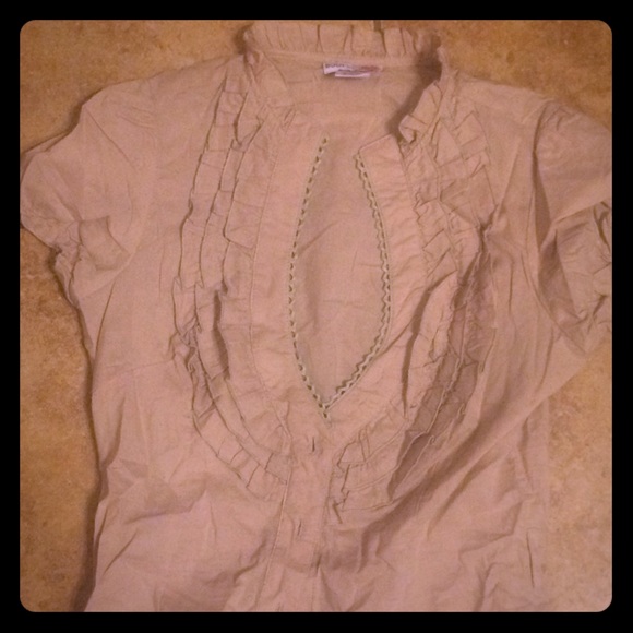 Tan sz small low cut ruffle top.