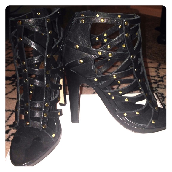 Black Strappy Heels - Picture 1 of 2