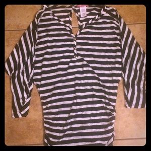 Body central striped blouse