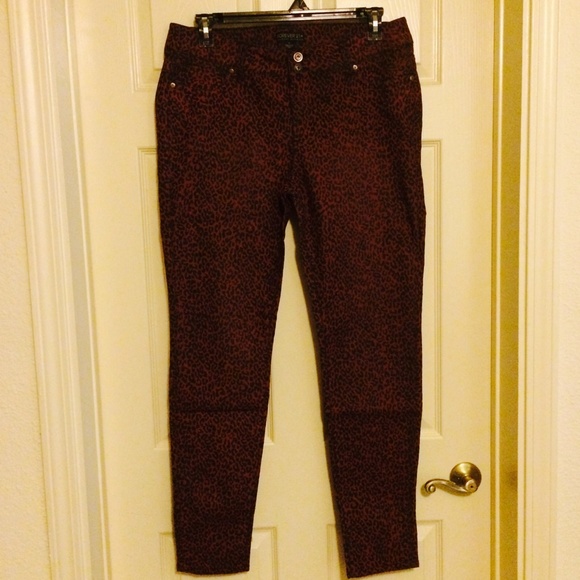 RED LEOPARD PRINT JEANS NWT