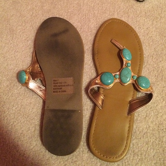 Francesca's sandals - Picture 2 of 2