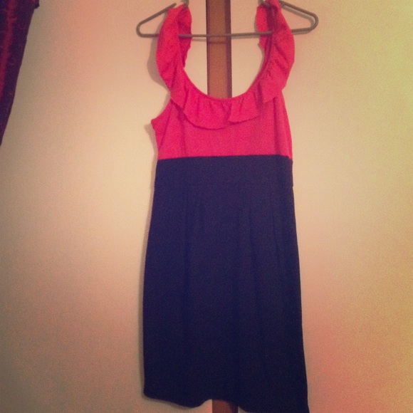 Pink and black dress - Picture 1 of 4