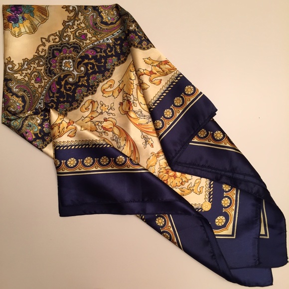 Brand new scarf, 39"x39"