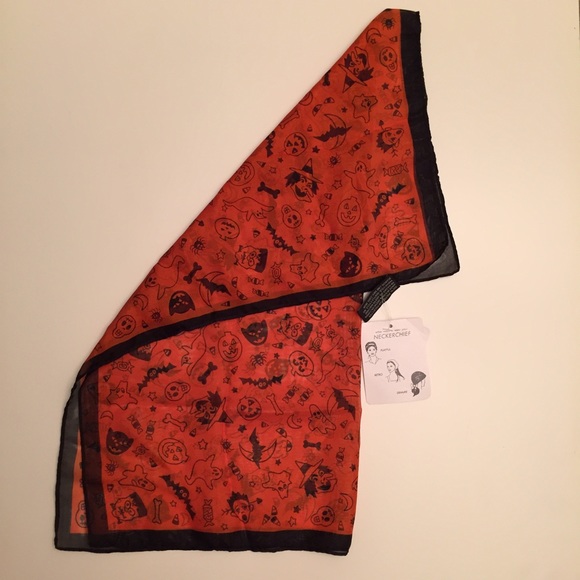 Brand new neckerchief, 20"x21"