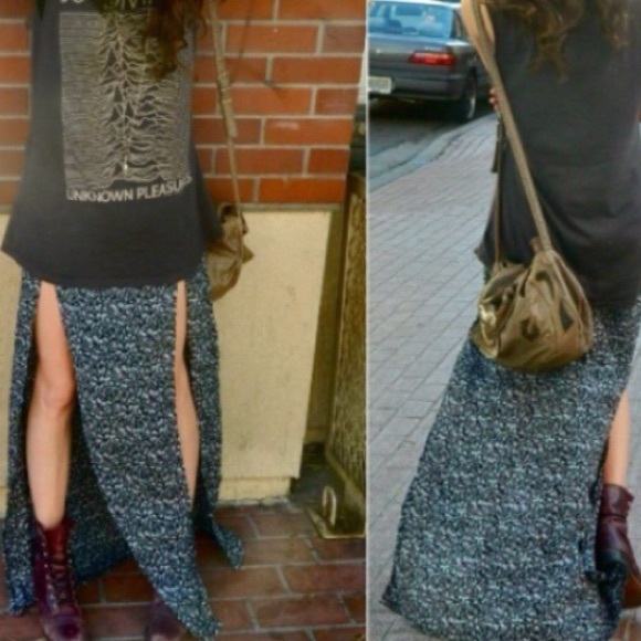 BRANDY MELVILLE DOUBLE FRONT SLIT SKIRT - Picture 2 of 4