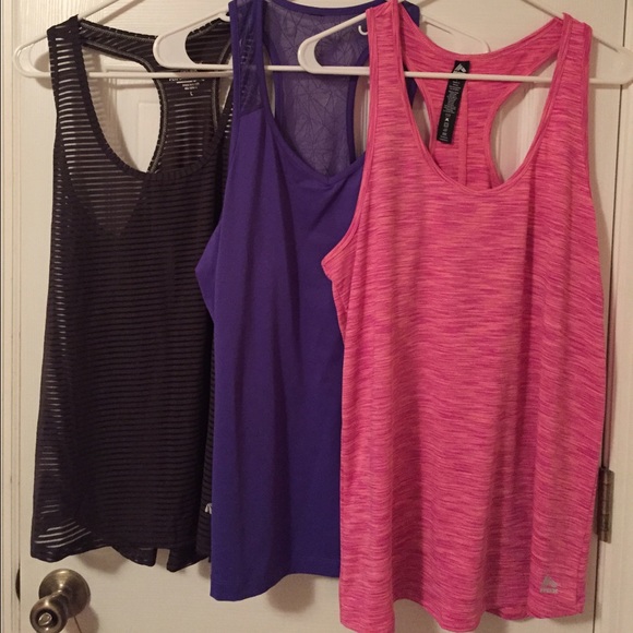 💥BUNDLE DEAL💥 5 workout shirts 💪🏼