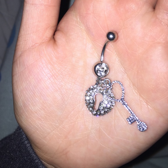 Belly button ring