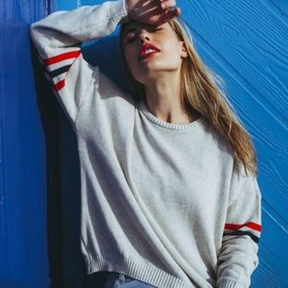 Brandy melville Veena sweater