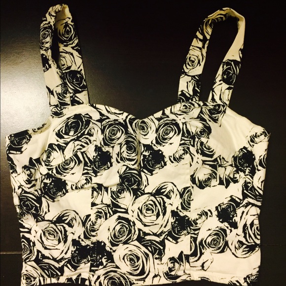 Charlotte Russe Crop top