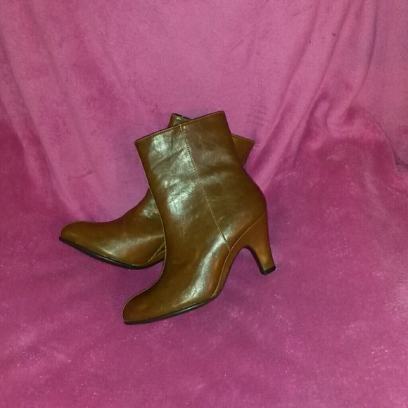 Aerosole boots