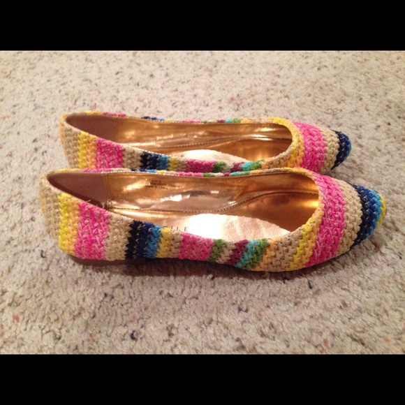 Multicolor Flats - Picture 2 of 4