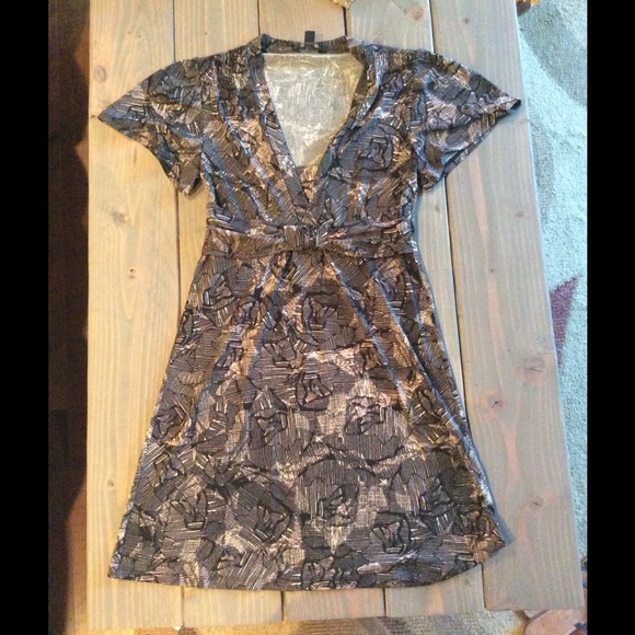Sale! Beautiful banana republic dress! Like new!