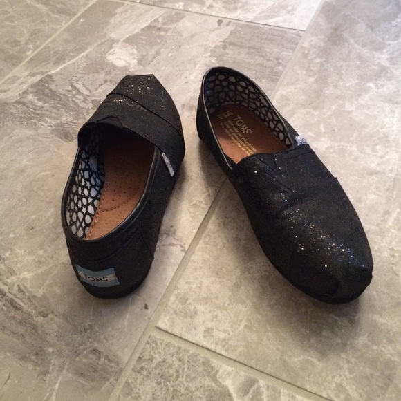black sparkle flat shoes 43 toms shoes toms black sparkle flats from kaylin black sparkle flat shoes 43 toms shoes toms black sparkle flats from kaylin
