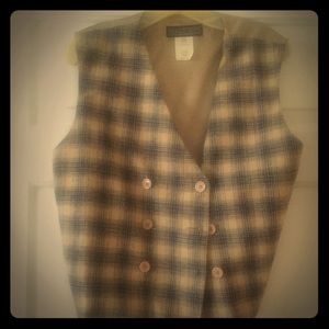 Cute checkered vest