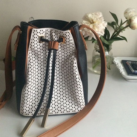 Bucket Bag