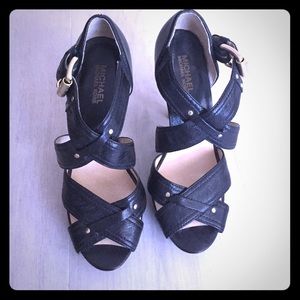 Michael Kors size 9 never worn