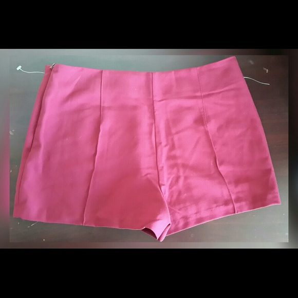 NEW! Red shorts - Picture 3 of 4