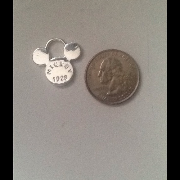 Mickey Mouse 925 sterling  silver necklace. - Picture 2 of 3