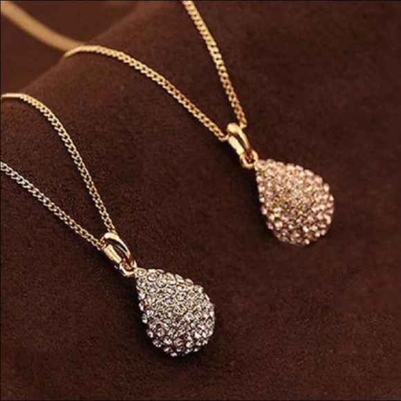 Teardrop Necklace