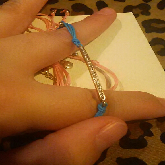 Set of 2 Bracelets - Picture 3 of 3