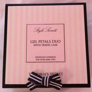 Victoria's Secret nipple covers