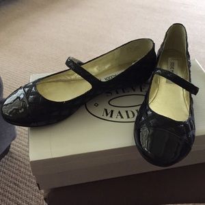 New Steve Madden"kaida" black flats