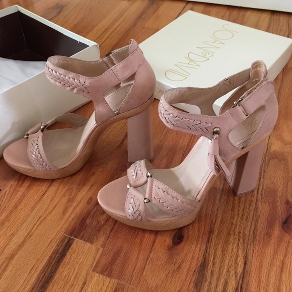 Joan and david stephanie sandal - Picture 3 of 4