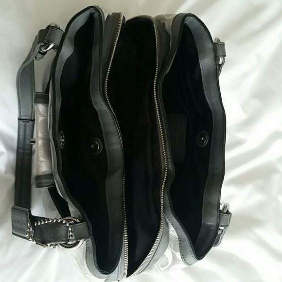 Authentic Coach - Picture 2 of 4