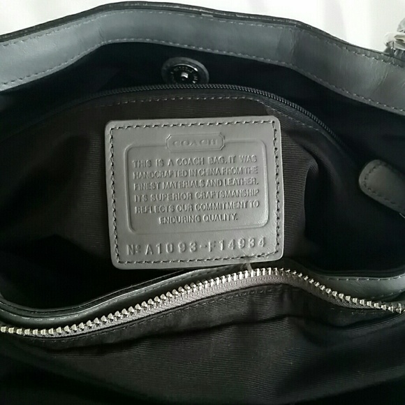 Authentic Coach - Picture 3 of 4