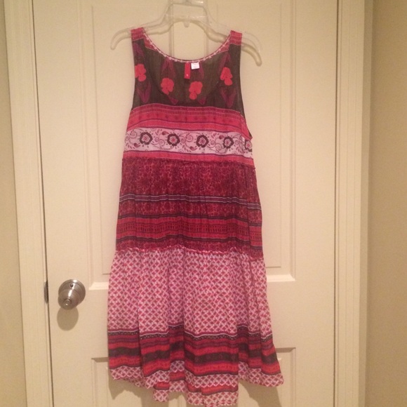 Cute dress!