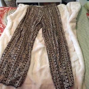 Neutral flow pants