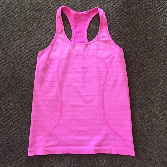 Lululemon tanks