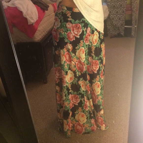 Forever 21 Floral Maxi Skirt