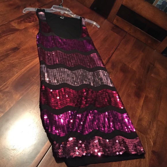 Black tunic with pink colored sequins
