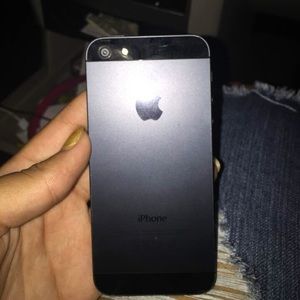 🚫SOLD🚫 UNLOCKED Apple iPhone 5, 32GB