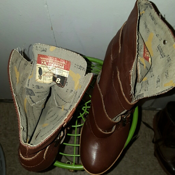 Handmade revolutionary boots